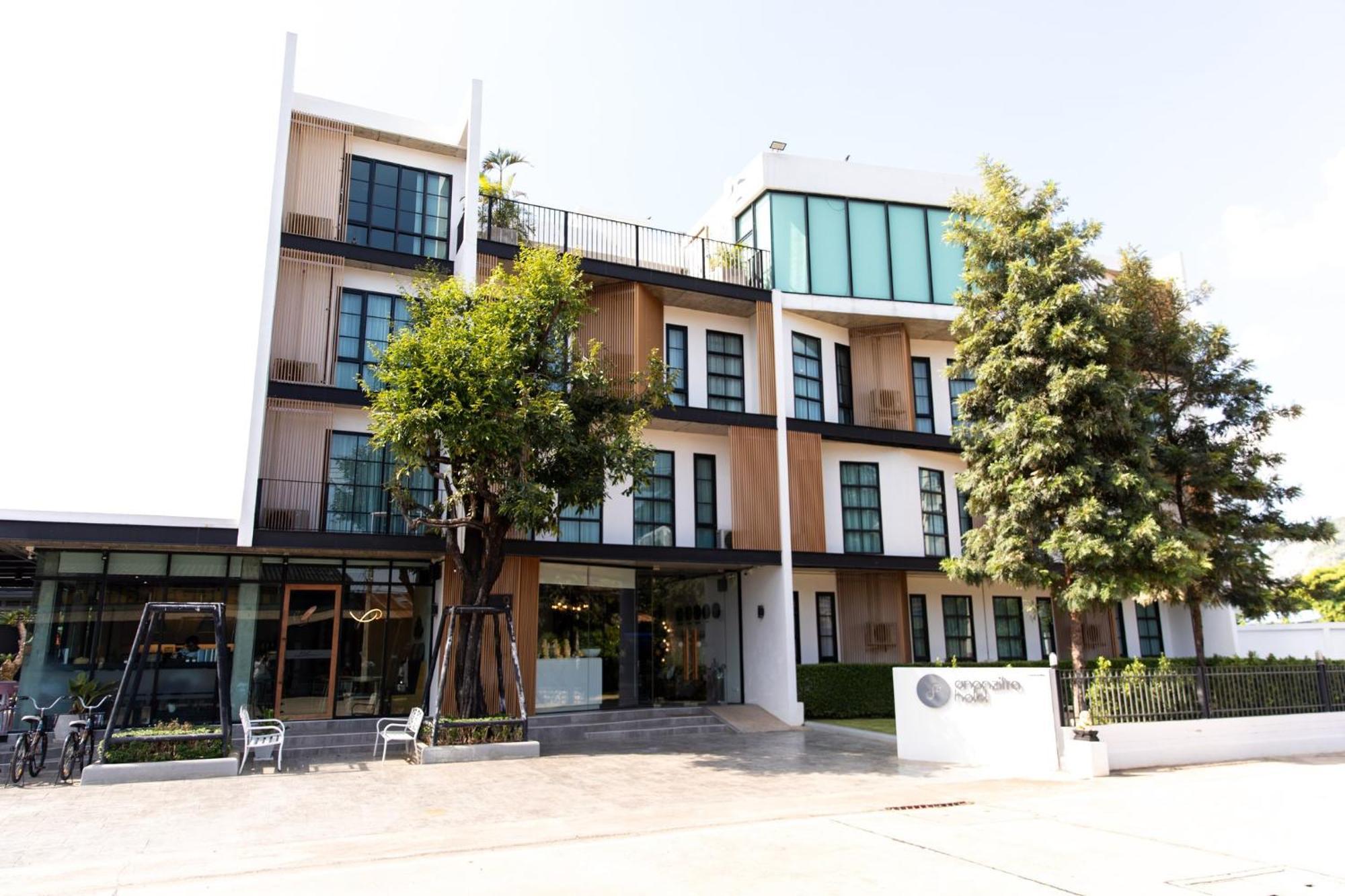 Ananzitra Hotel Kanchanaburi Exterior foto
